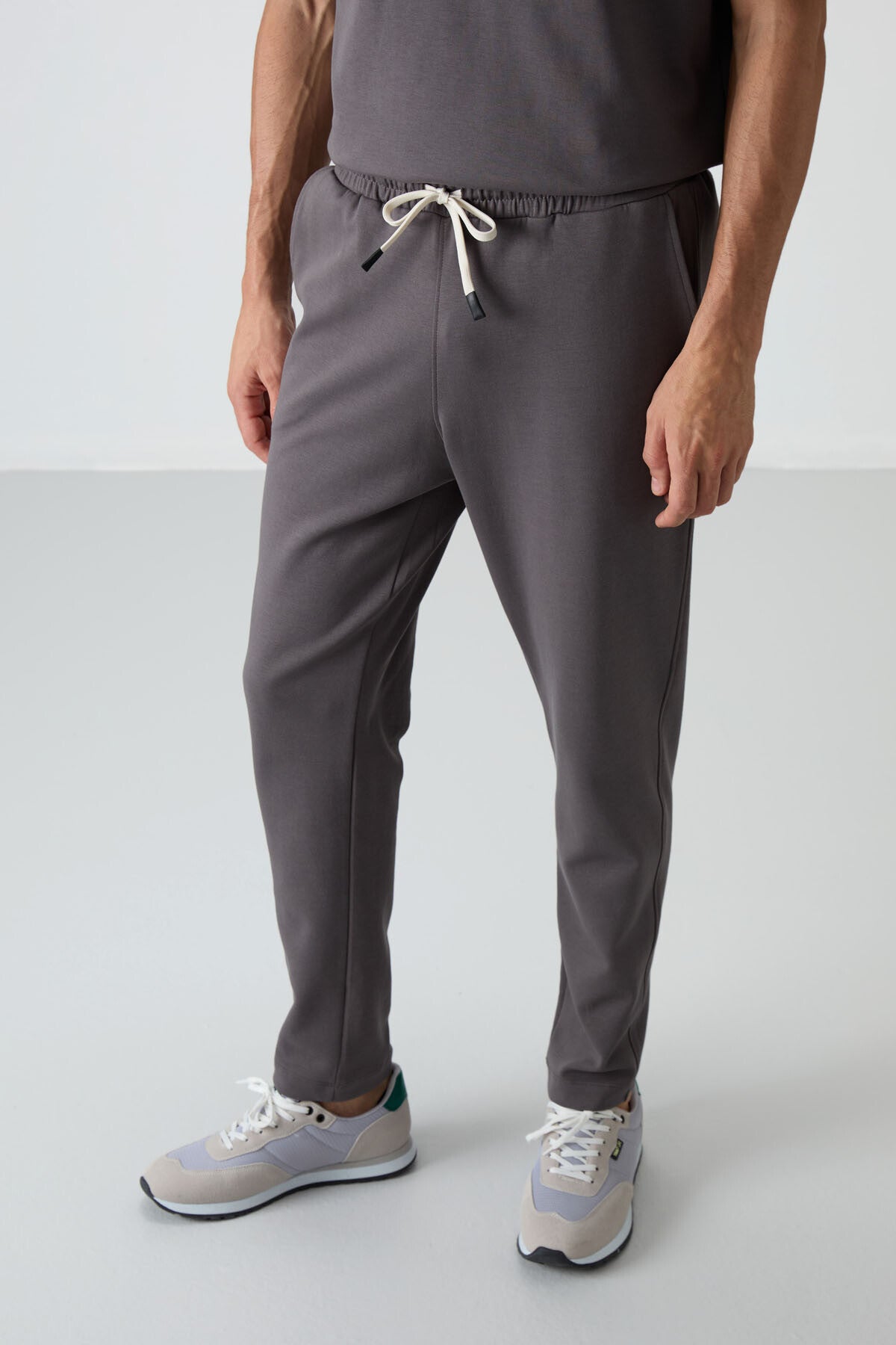 Dark Grey Cotton Thick Soft Textured Oversize Fit Basic Men's Tracksuit Set - 85251