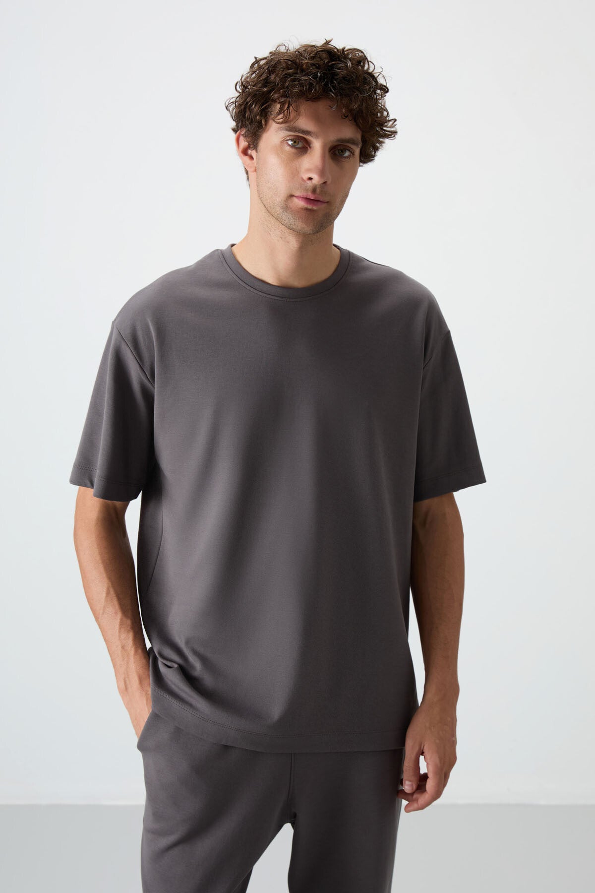 Dark Grey Cotton Thick Soft Textured Oversize Fit Basic Men's Tracksuit Set - 85251
