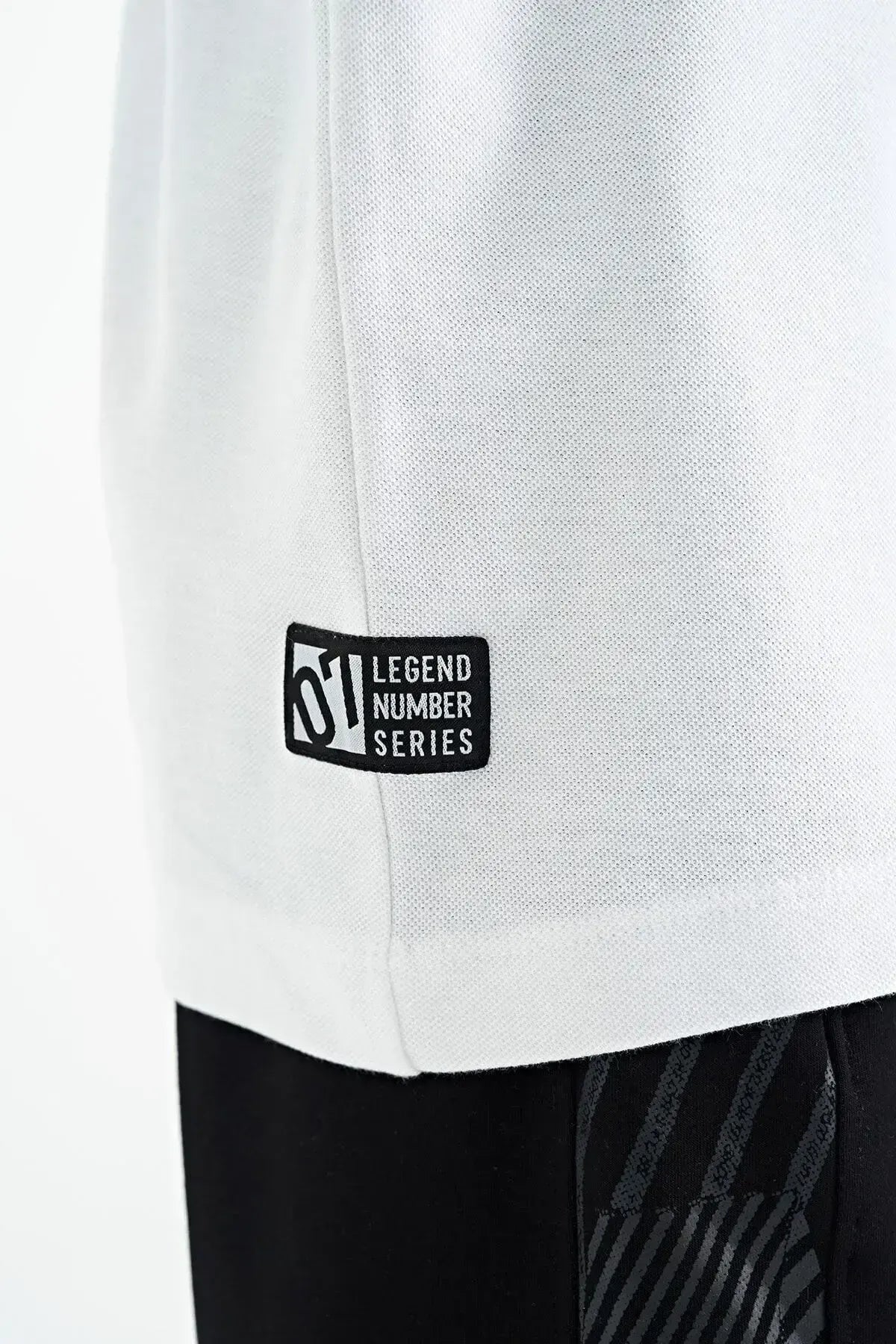 White Cep Detailed O Collar Standard Fit Boys T-Shirt - 11120