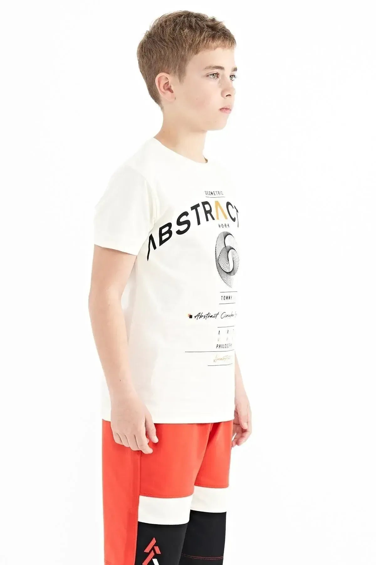 Ecru Writing Print Detailed O Collar Standard Cut Boys T-Shirt - 11103