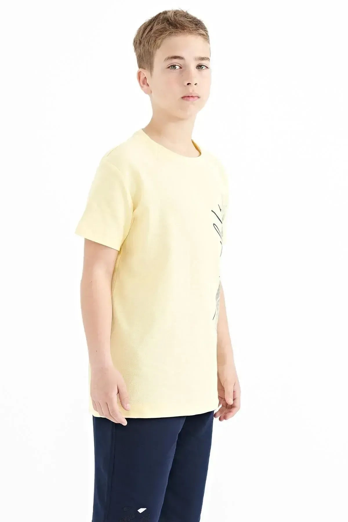Yellow Print O Collar Standard Cut Boys' T-Shirt - 11119