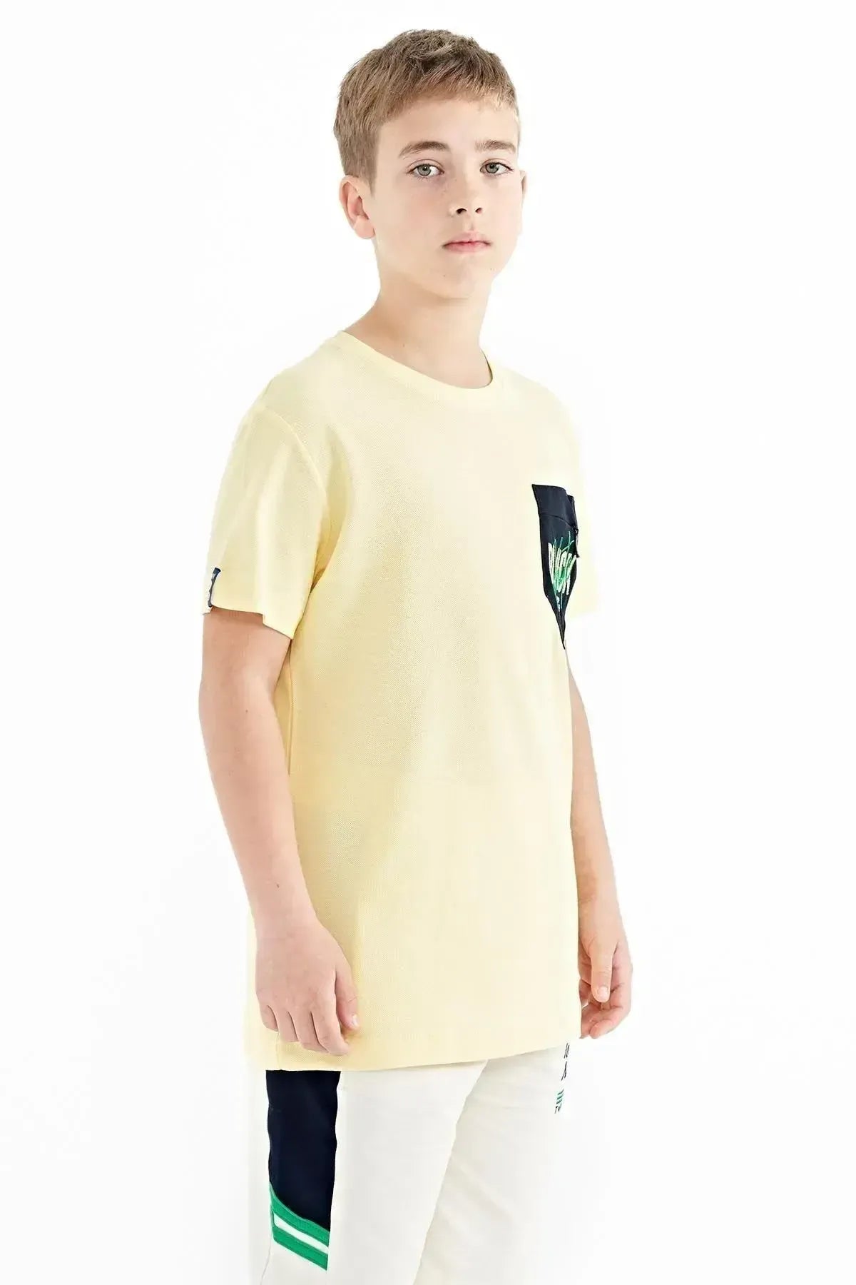 Blue Front Pocket Embroidered Detailed O Collar Standard Fit Boys T-Shirt - 11116