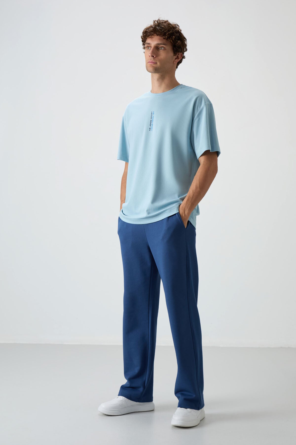 Light Blue Cotton Thick Textured Surface Oversize Fit Printed Men's T-Shirt - 88368