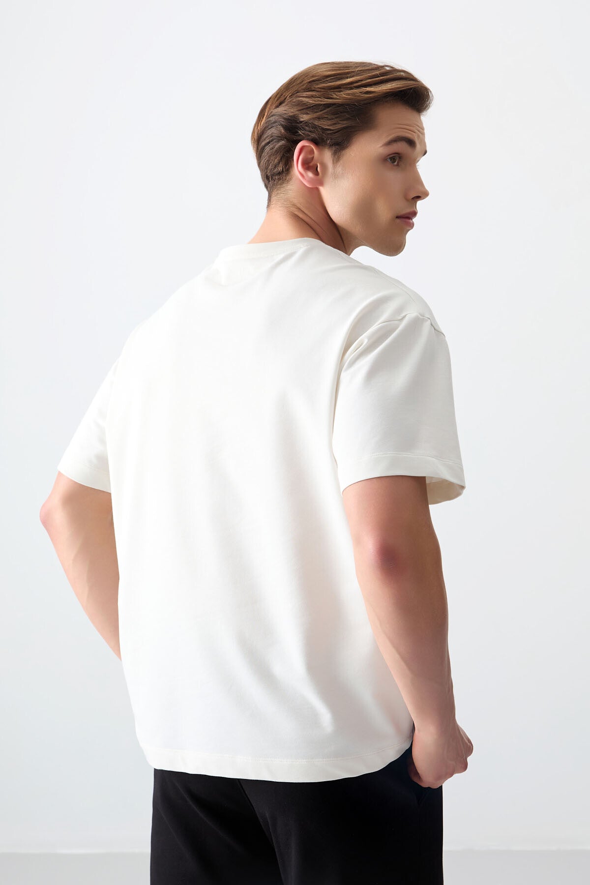 Ecru Cotton Thick Soft Textured Oversize Fit Printed Men's T-Shirt - 88374