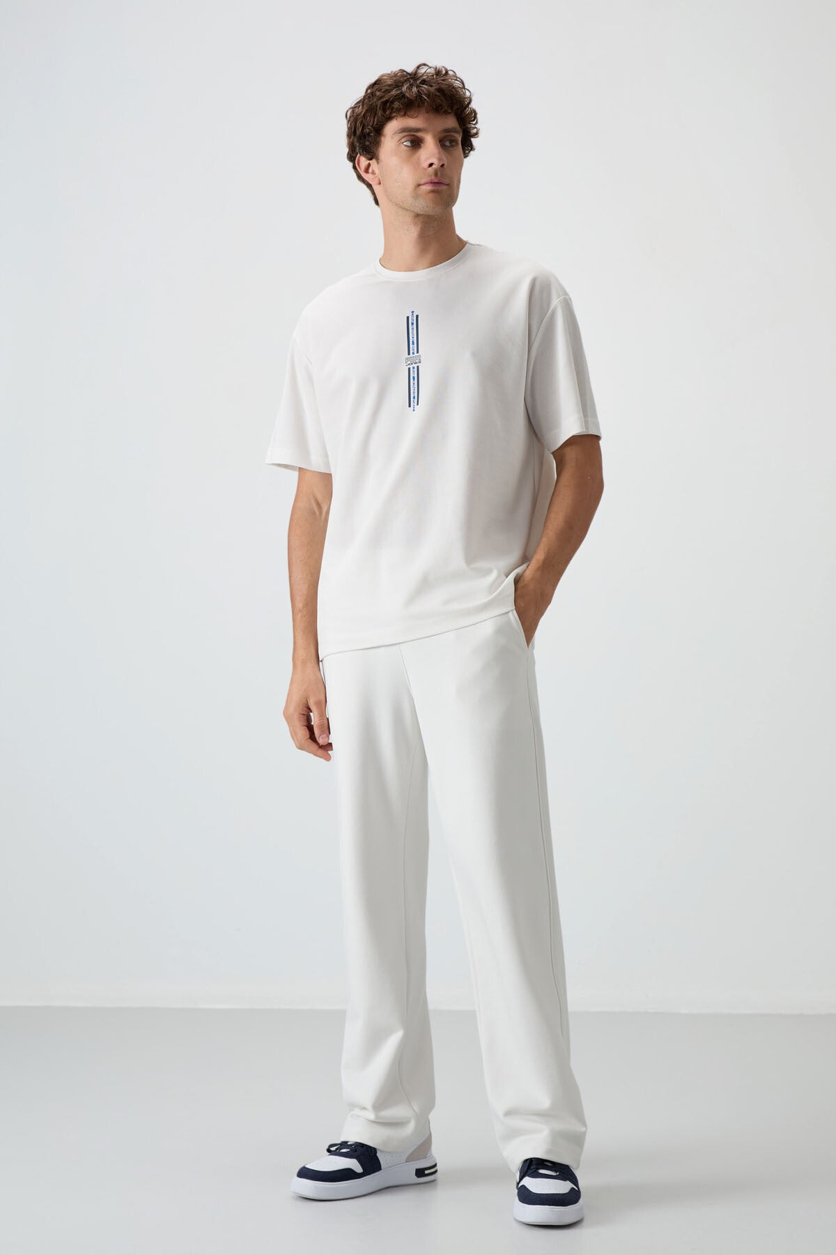 Ecru Thick Cotton Textured Oversize Fit Printed Men's T-Shirt - 88366