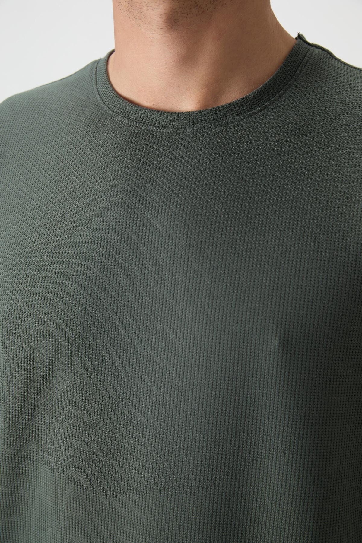 Waffle Knit Interlock Textured Surface Oversize Fit Basic Men's T-Shirt - 88379