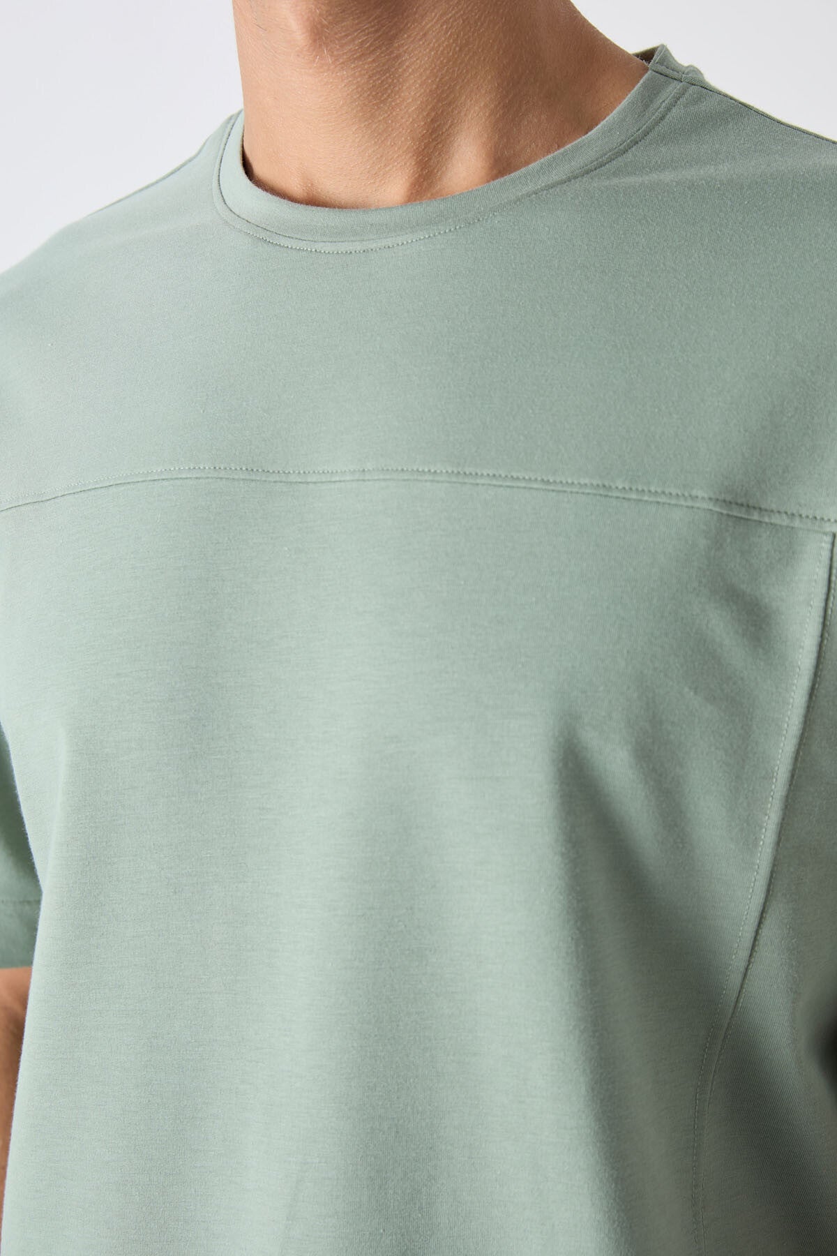 Light Green Cotton Thick Soft Textured Oversize Fit Basic Men's T-Shirt - 88349