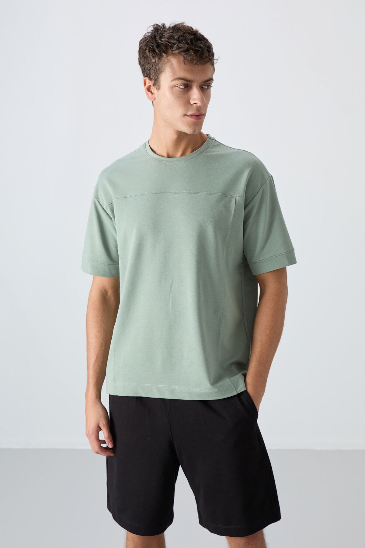 Light Green Cotton Thick Soft Textured Oversize Fit Basic Men's T-Shirt - 88349