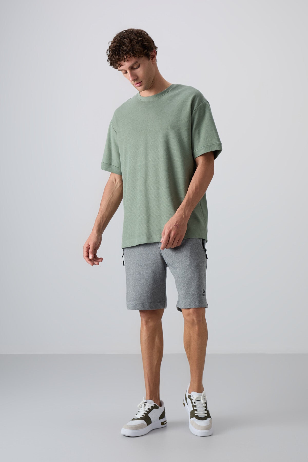 Light Green Cotton Thick Textured Surface Oversize Fit Basic Men's T-Shirt - 88339