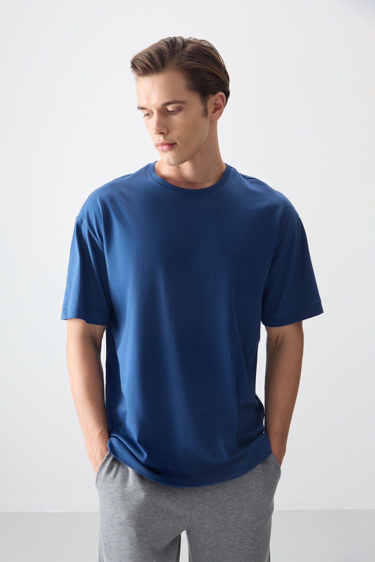 Parliament 100% Cotton Thick Soft Textured Oversize Fit Basic Men's T-Shirt - 88353
