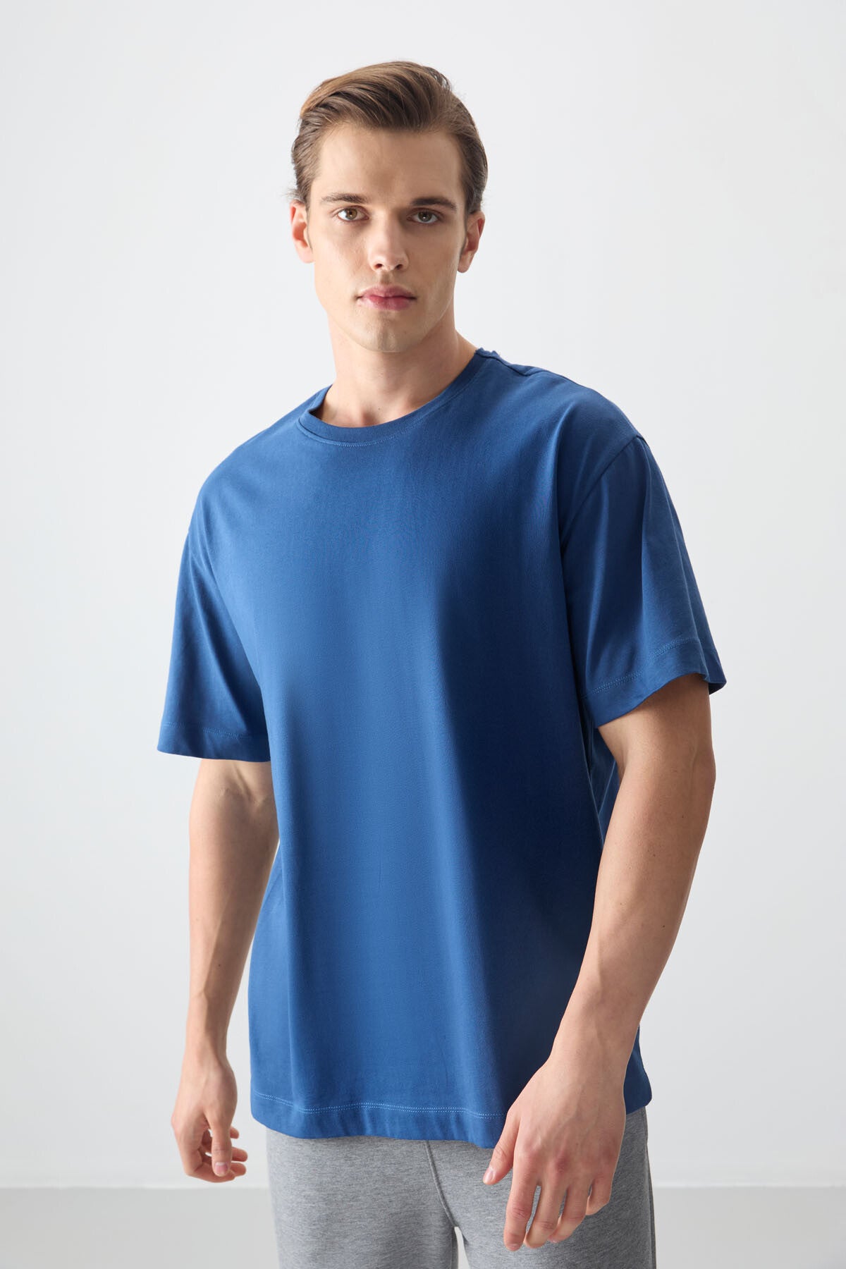 Parliament 100% Cotton Thick Soft Textured Oversize Fit Basic Men's T-Shirt - 88353