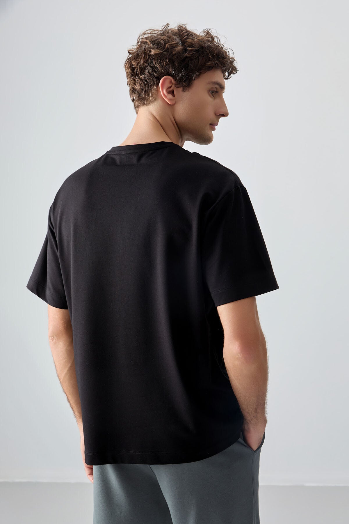 Black Cotton Thick Soft Textured Oversize Fit Printed Men's T-Shirt - 88375
