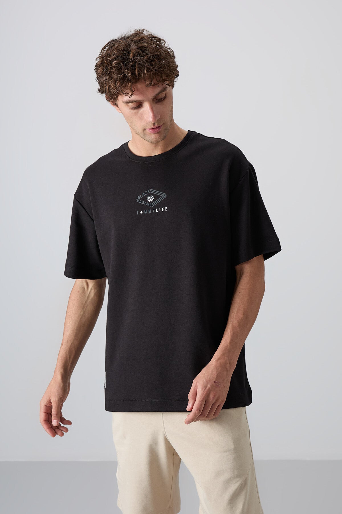 Black Cotton Thick Soft Textured Oversize Fit Printed Men's T-Shirt - 88325