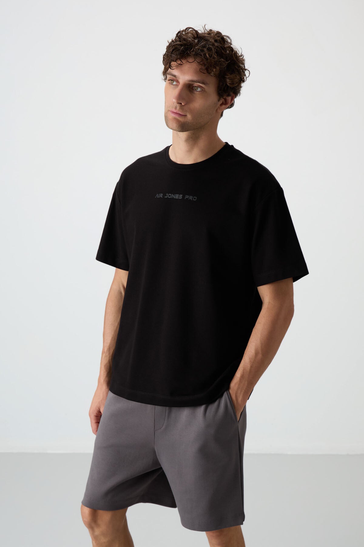 Black Cotton Thick Textured Surface Oversize Fit Printed Men's T-Shirt - 88364