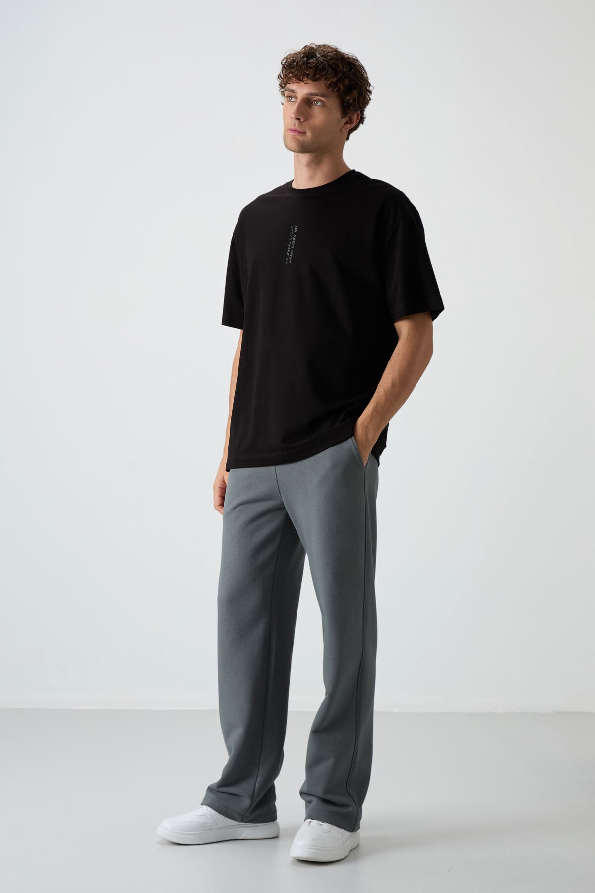 Black Cotton Thick Textured Surface Oversize Fit Printed Men's T-Shirt - 88368