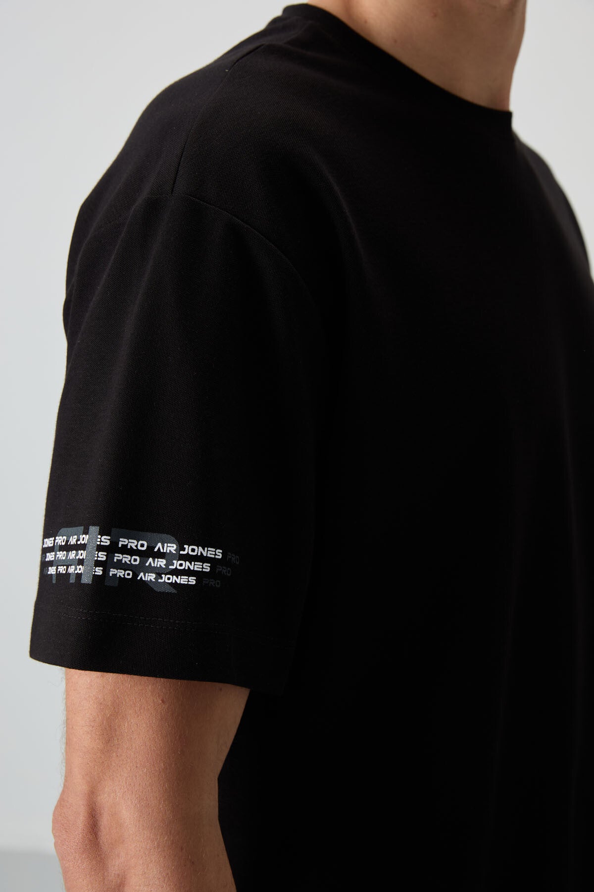 Black Cotton Thick Textured Surface Oversize Fit Printed Men's T-Shirt - 88369