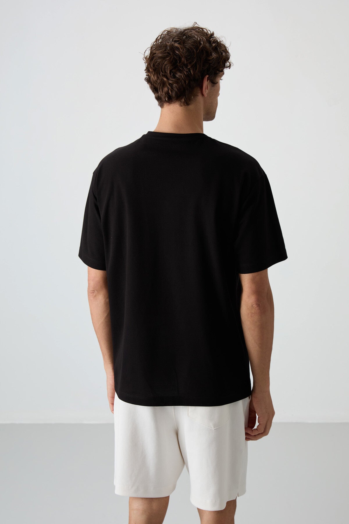 Black Cotton Thick Textured Surface Oversize Fit Printed Men's T-Shirt - 88372