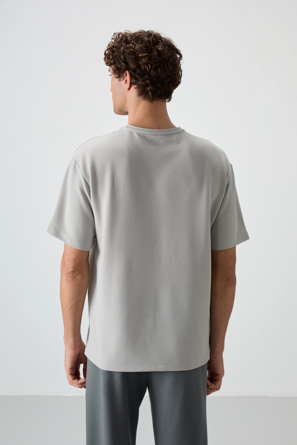 Stone Waffle Interlock Textured Surface Oversize Fit Basic Men's T-Shirt - 88380