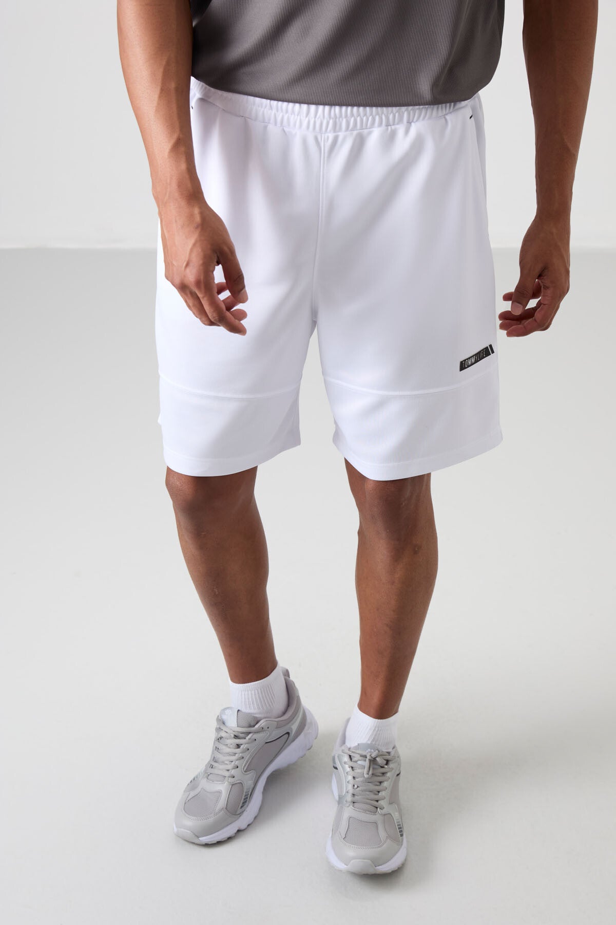 White Polyester Thick Soft Comfort Fit Men's Shorts - 81272