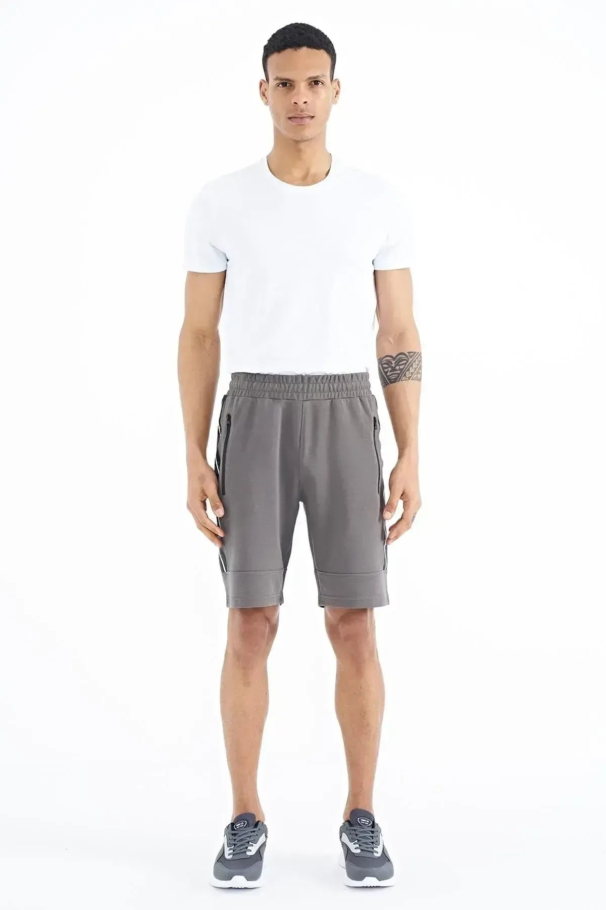 Clive Khaki Standard Mold Men's Shorts - 81249