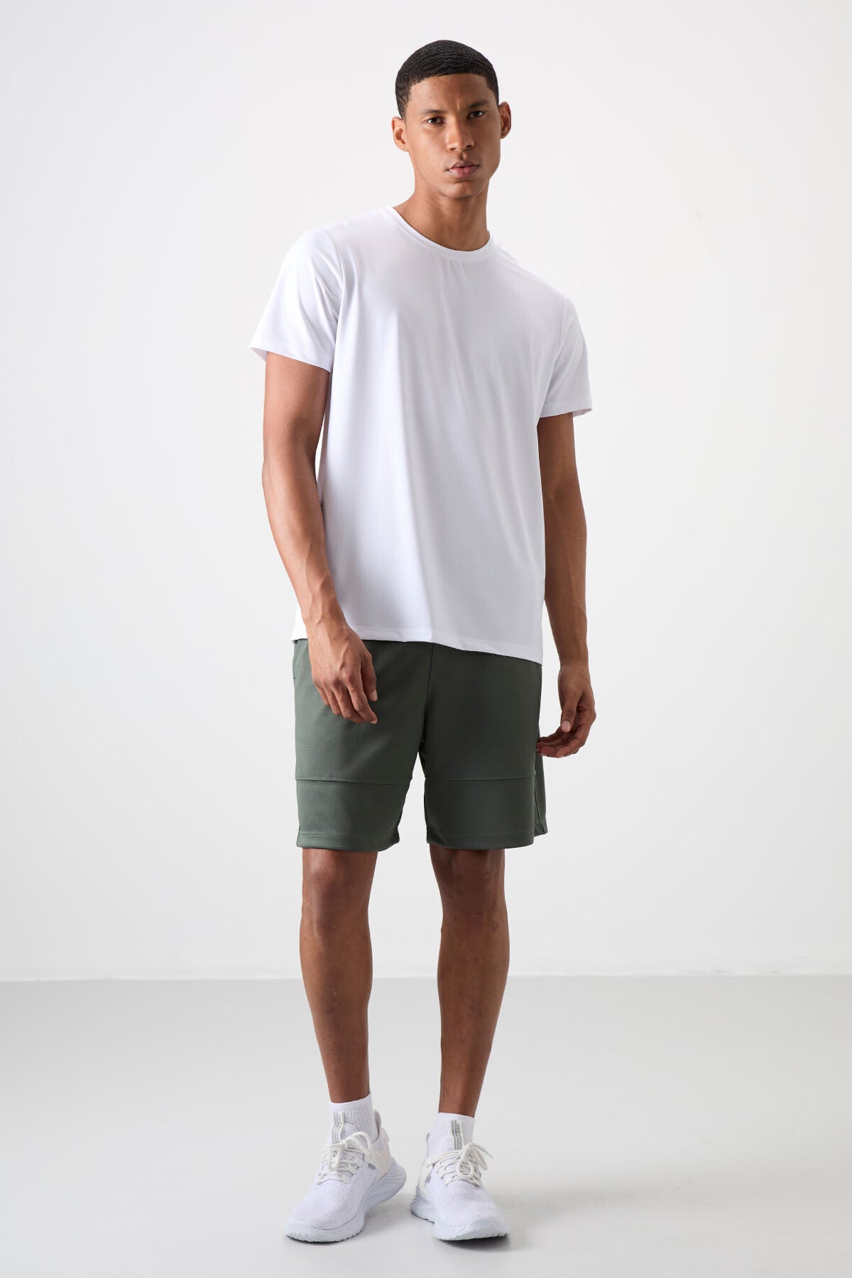 Rights Polyester Thick Soft Comfort Fit Men's Shorts - 81272