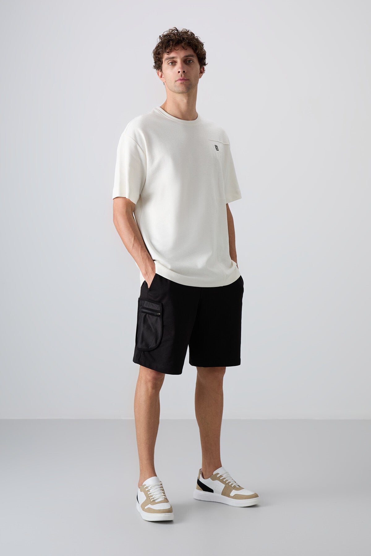 Black Cotton Thick Soft Textured Comfort Fit Printed Men's Shorts - 81266