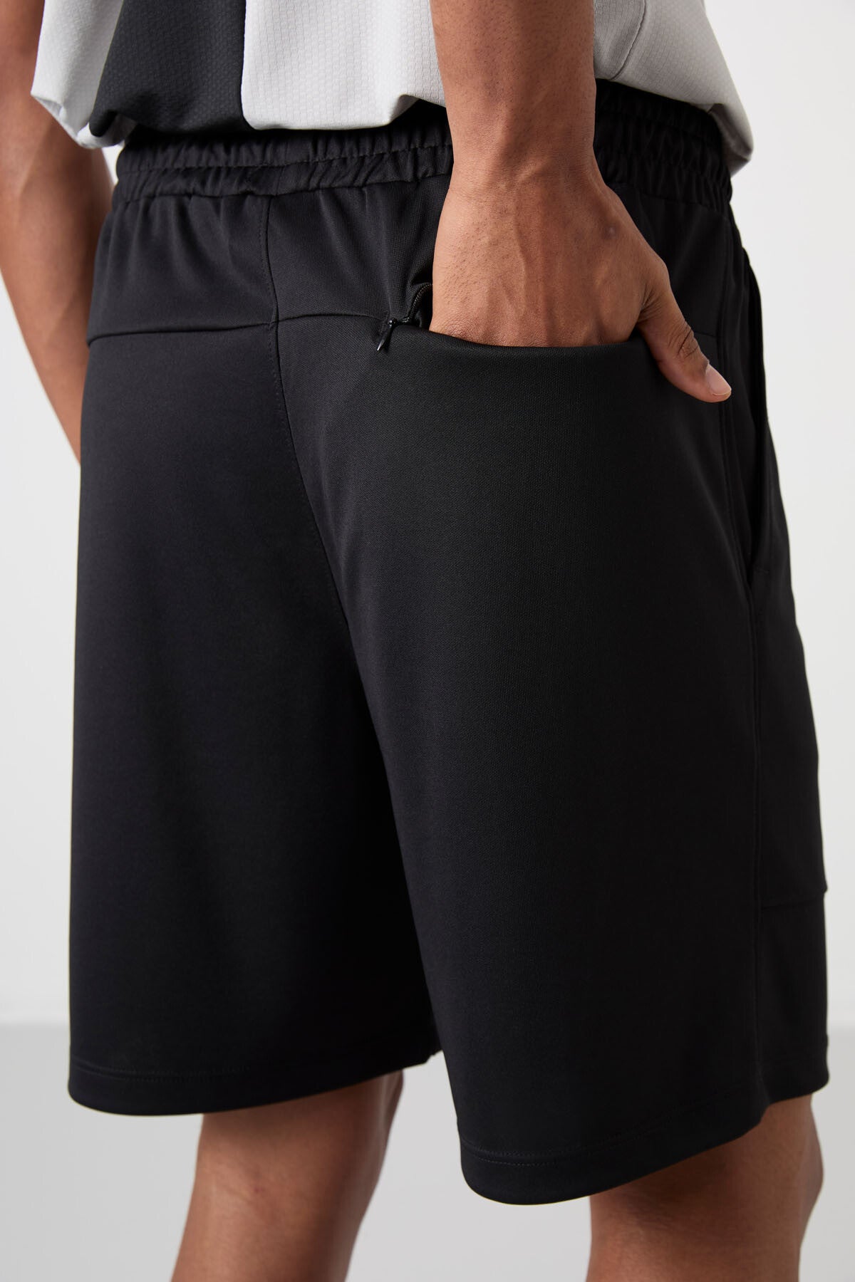 Black Polyester Thick Soft Comfort Fit Men's Shorts - 81272