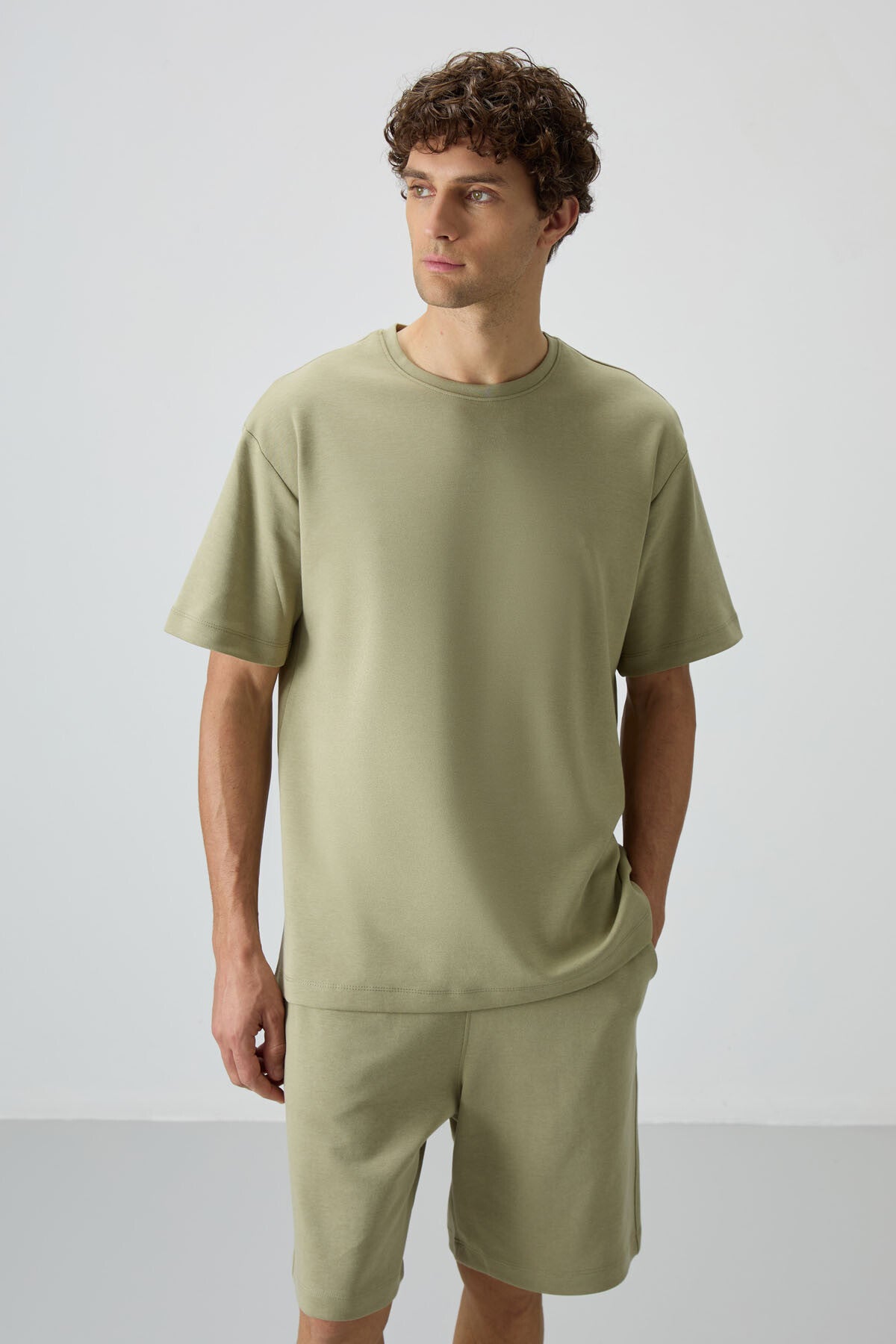 Oversize Fit Basic Men's Shorts Set - 85249