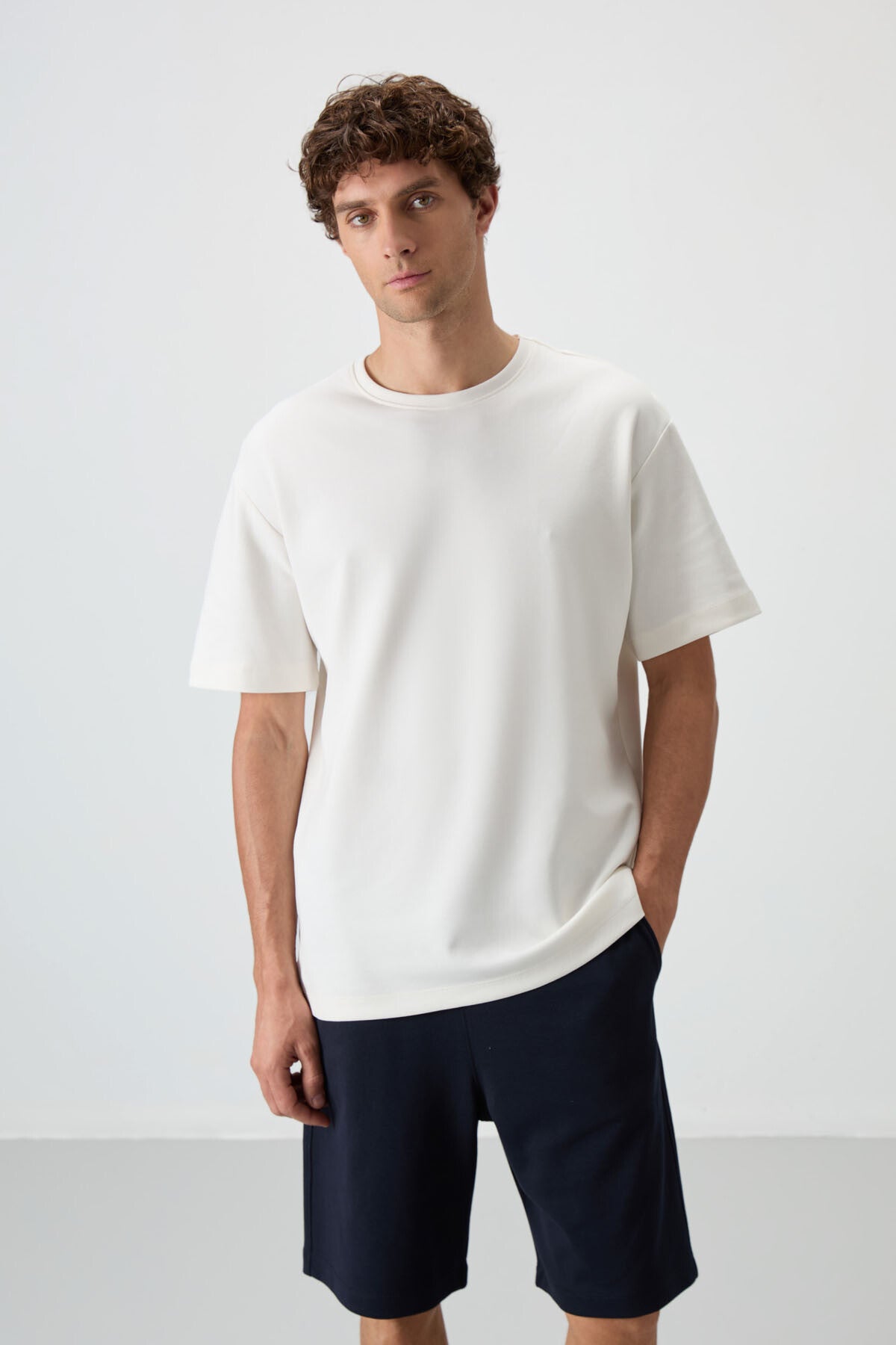Ecru - Navy Blue Cotton Thick Soft Textured Oversize Fit Basic Men's Shorts Set - 85249