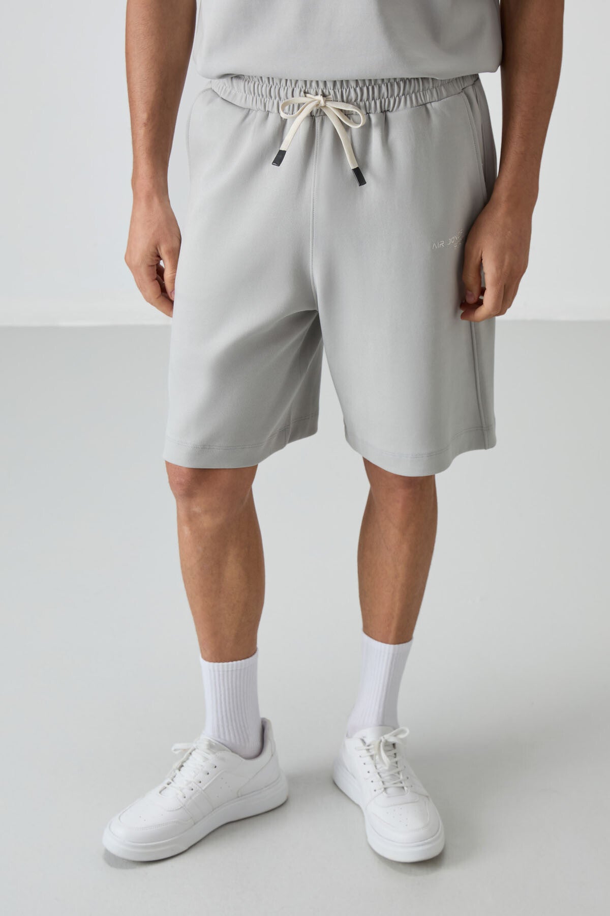 Stone Cotton Thick Soft Textured Oversize Fit Embroidered Men's Shorts Set - 85250