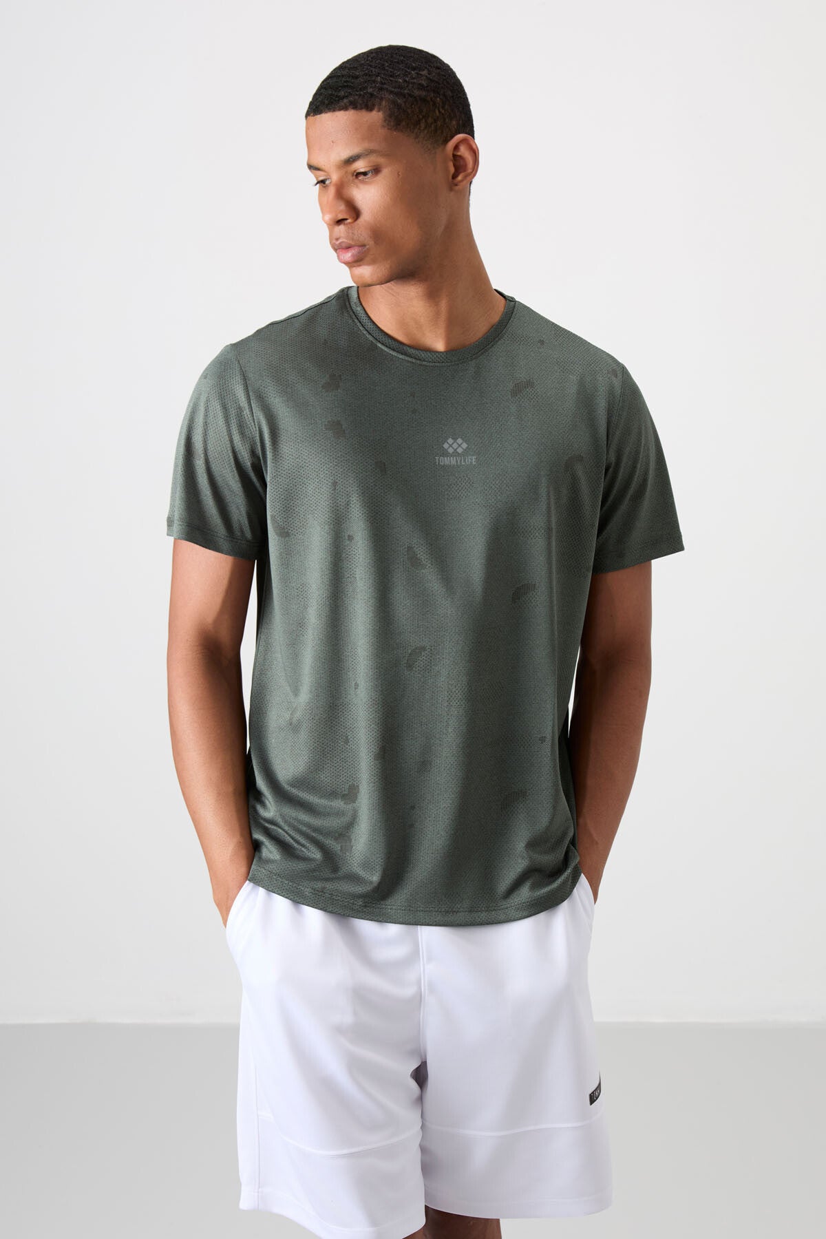Breathable Polyester Jacquard Thin Flexible Standard Fit Men's Performance T-Shirt - 88397