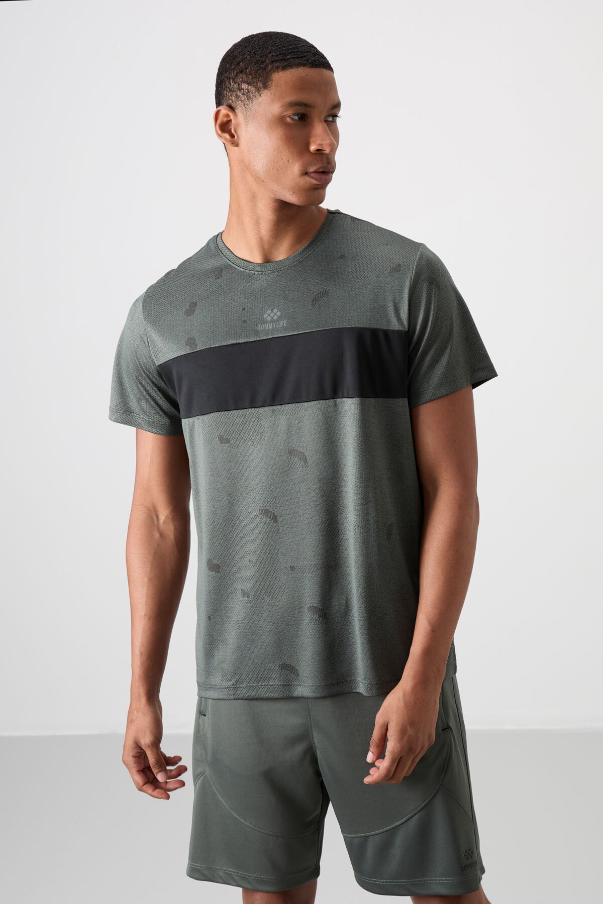 Breathable Polyester Jacquard Thin Flexible Standard Fit Men's Performance T-Shirt - 88398