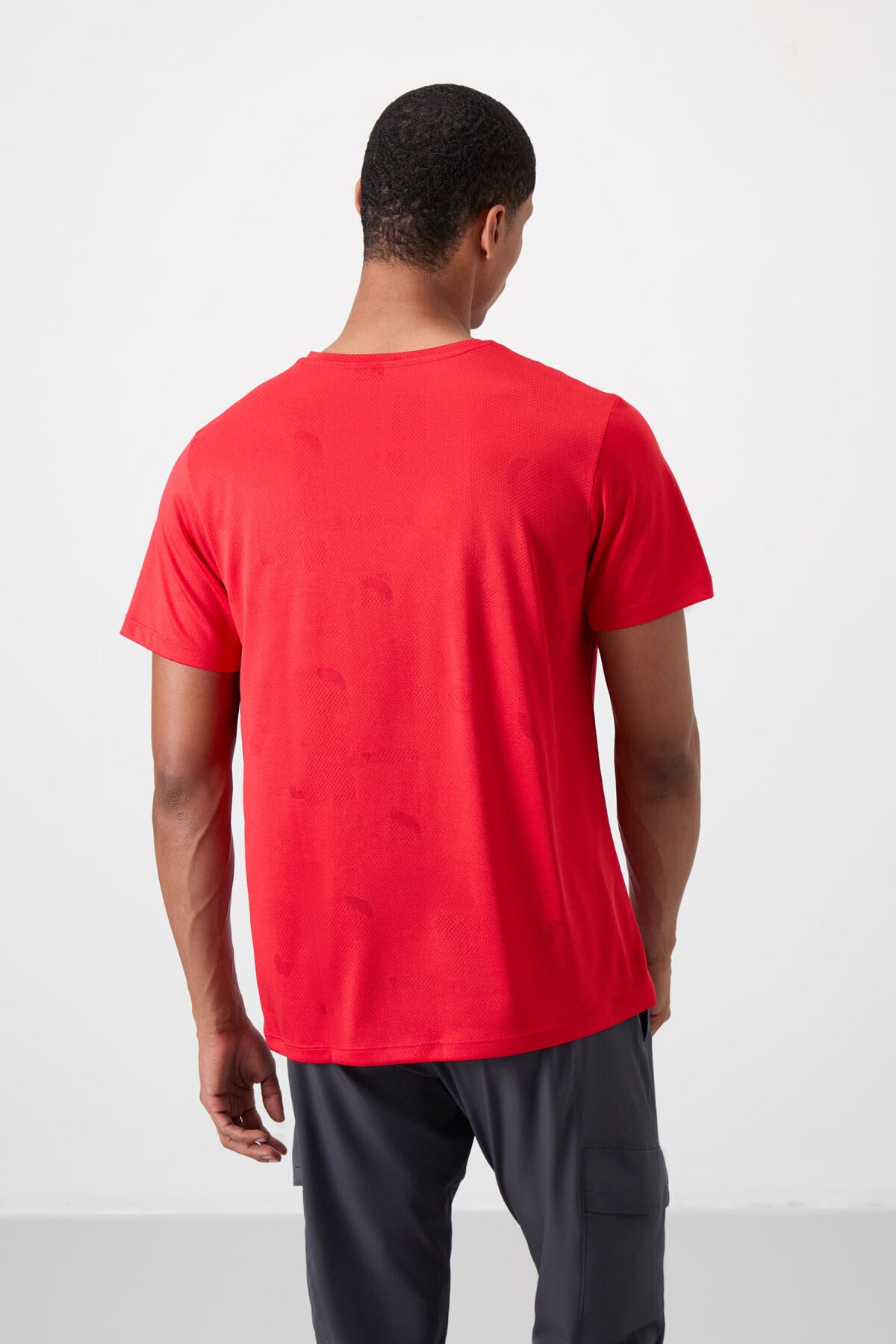 Red Polyester Breathable Jacquard Thin Flexible Standard Fit Men's Performance T-Shirt - 88397