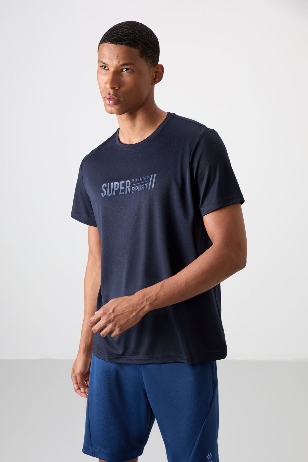 Navy Blue Polyester Breathable Textured Thin Flexible Standard Fit Men's Performance T-Shirt - 88385