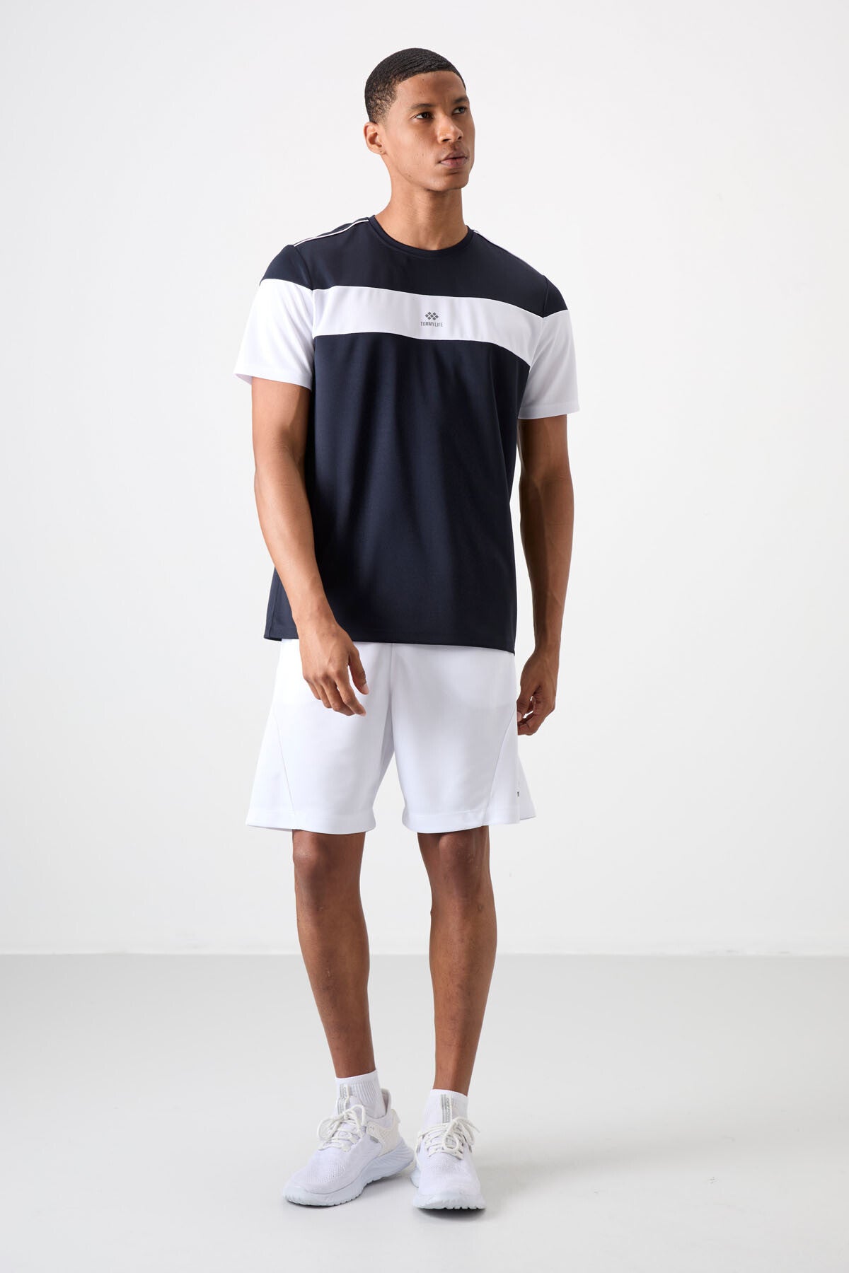 Navy Blue Polyester Breathable Textured Thin Flexible Standard Fit Men's Performance T-Shirt - 88396