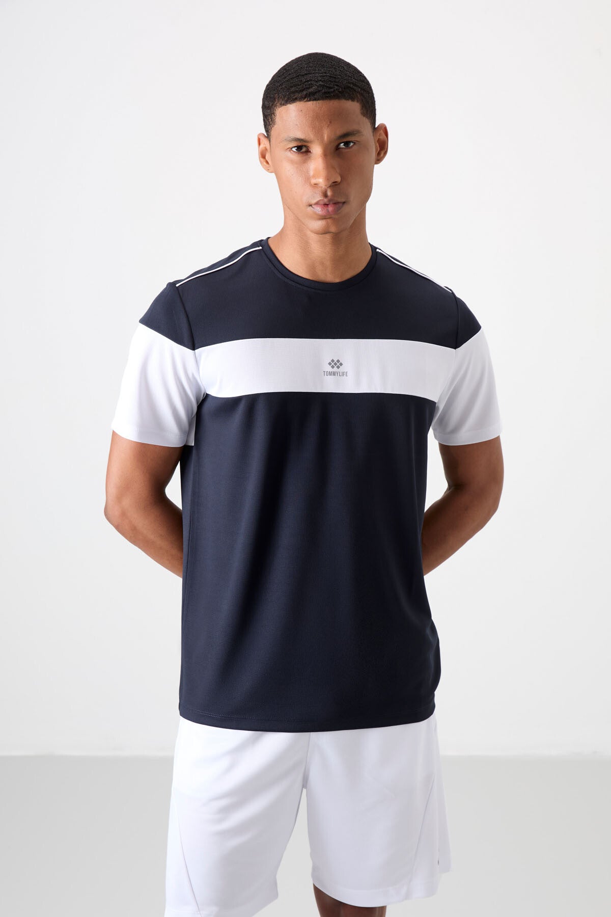 Navy Blue Polyester Breathable Textured Thin Flexible Standard Fit Men's Performance T-Shirt - 88396