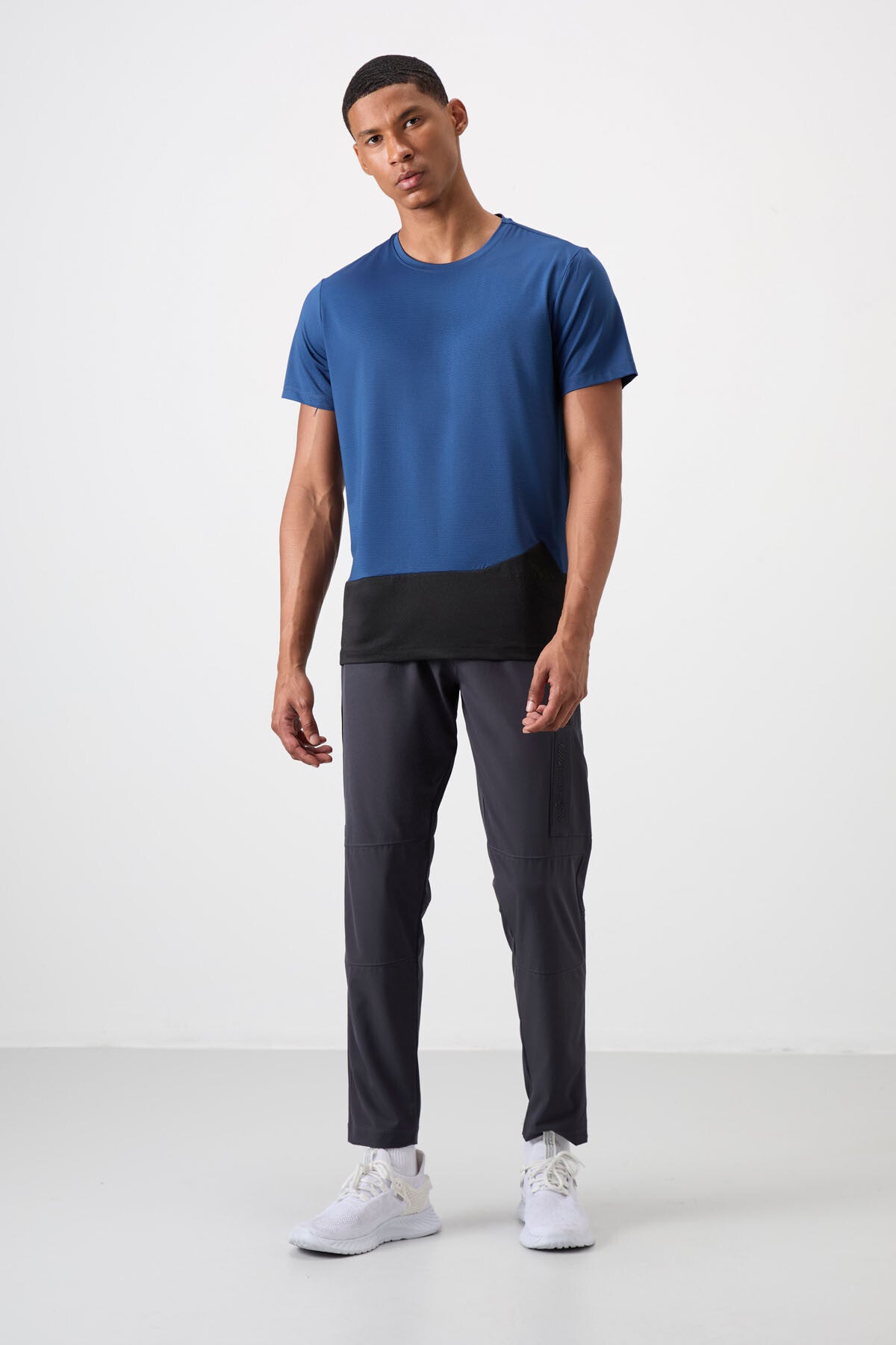 Parliament Polyester Breathable Textured Thin Flexible Standard Fit Men's Performance T-Shirt - 88383