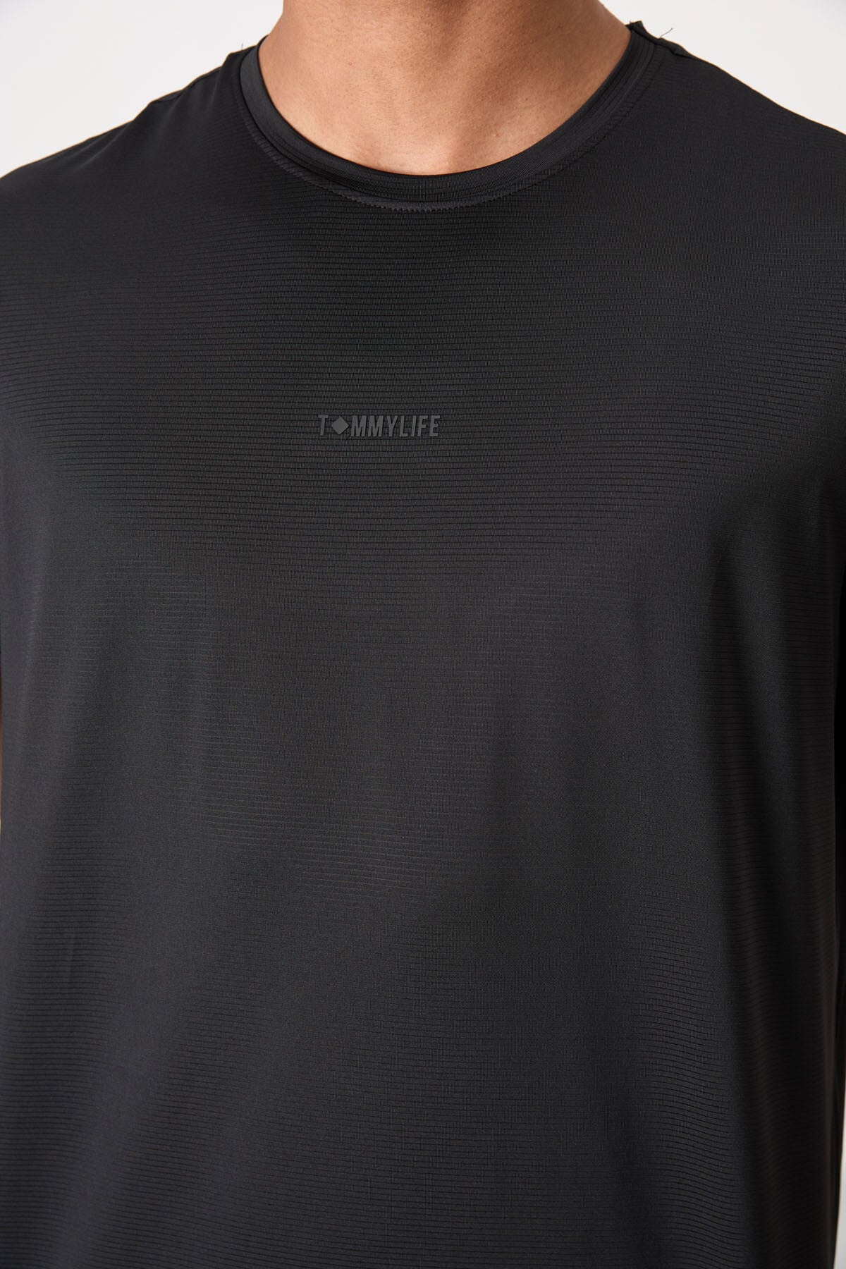 Black Polyester Breathable Textured Thin Flexible Standard Fit Men's Performance T-Shirt - 88384