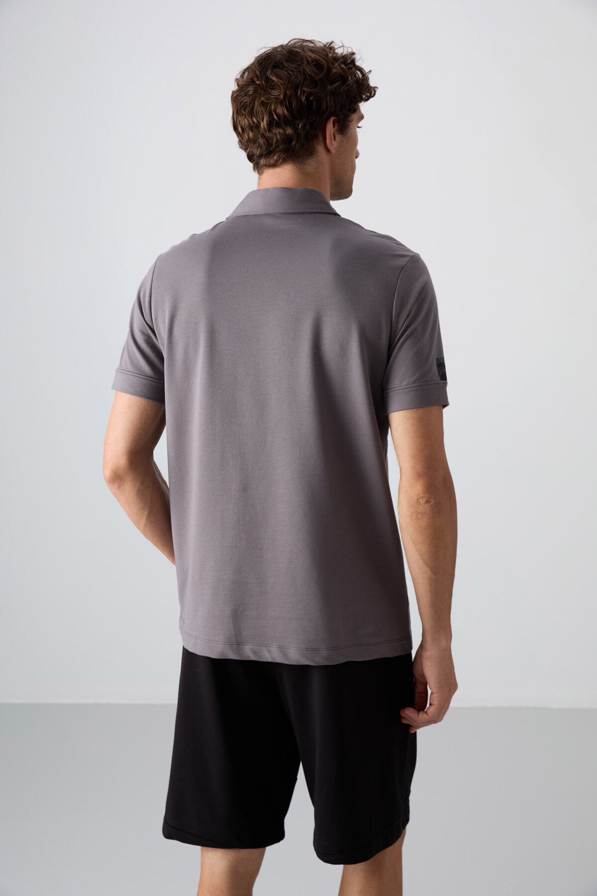 Dark Grey Cotton Thick Soft Textured Standard Fit Basic Polo Collar Men's T-Shirt - 88351