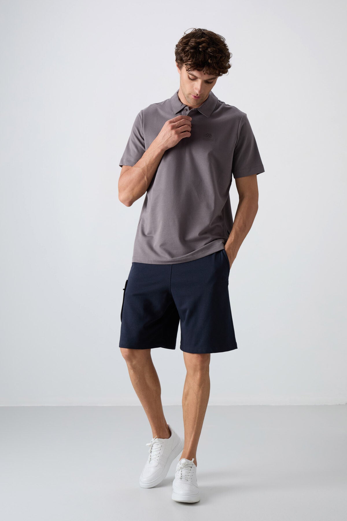 Dark Grey Cotton Thick Soft Textured Standard Fit Basic Polo Collar Men's T-Shirt - 88348
