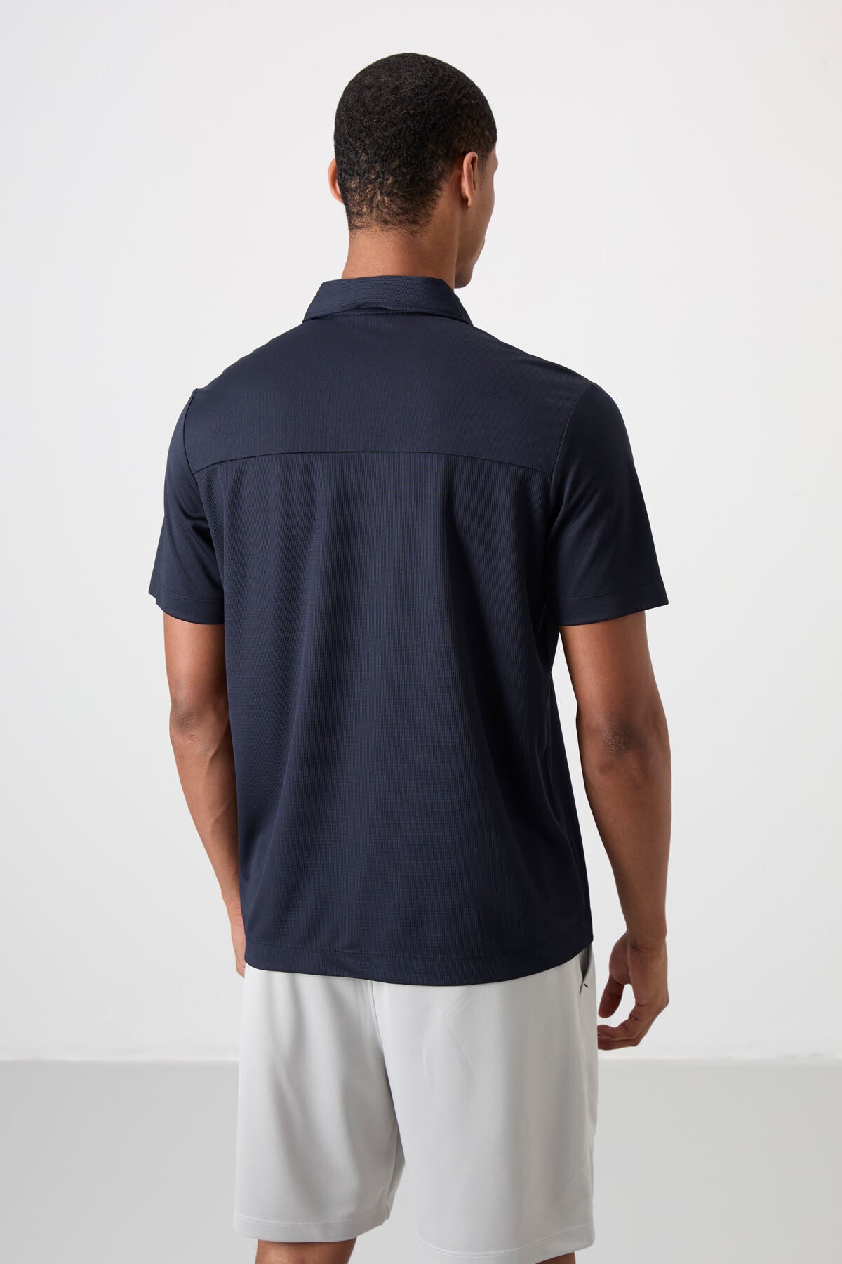 Navy Blue Polyester Breathable Textured Thin Flexible Standard Fit Polo Collar Men's Performance T-Shirt - 88402