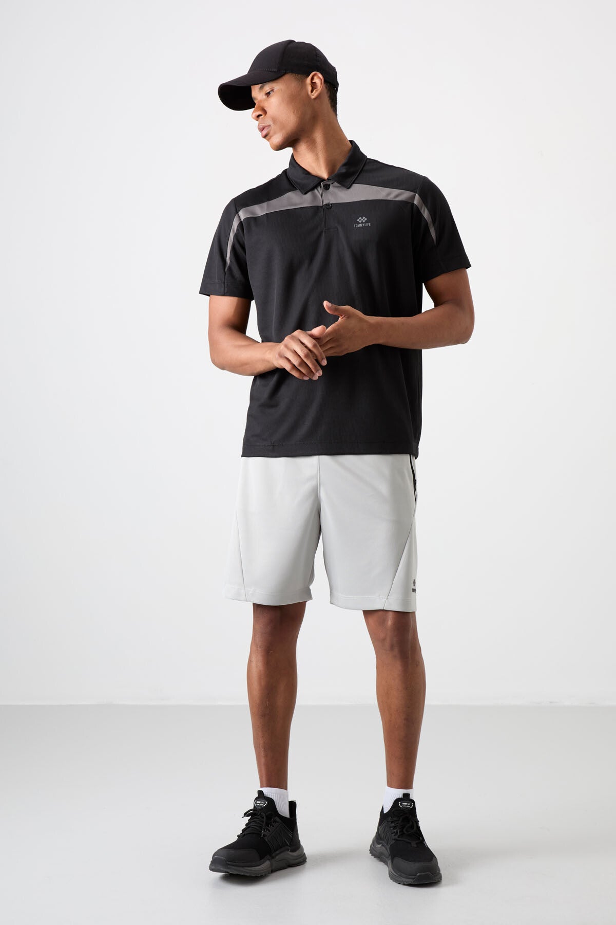 Black Polyester Breathable Textured Thin Flexible Standard Fit Polo Collar Men's Performance T-Shirt - 88392