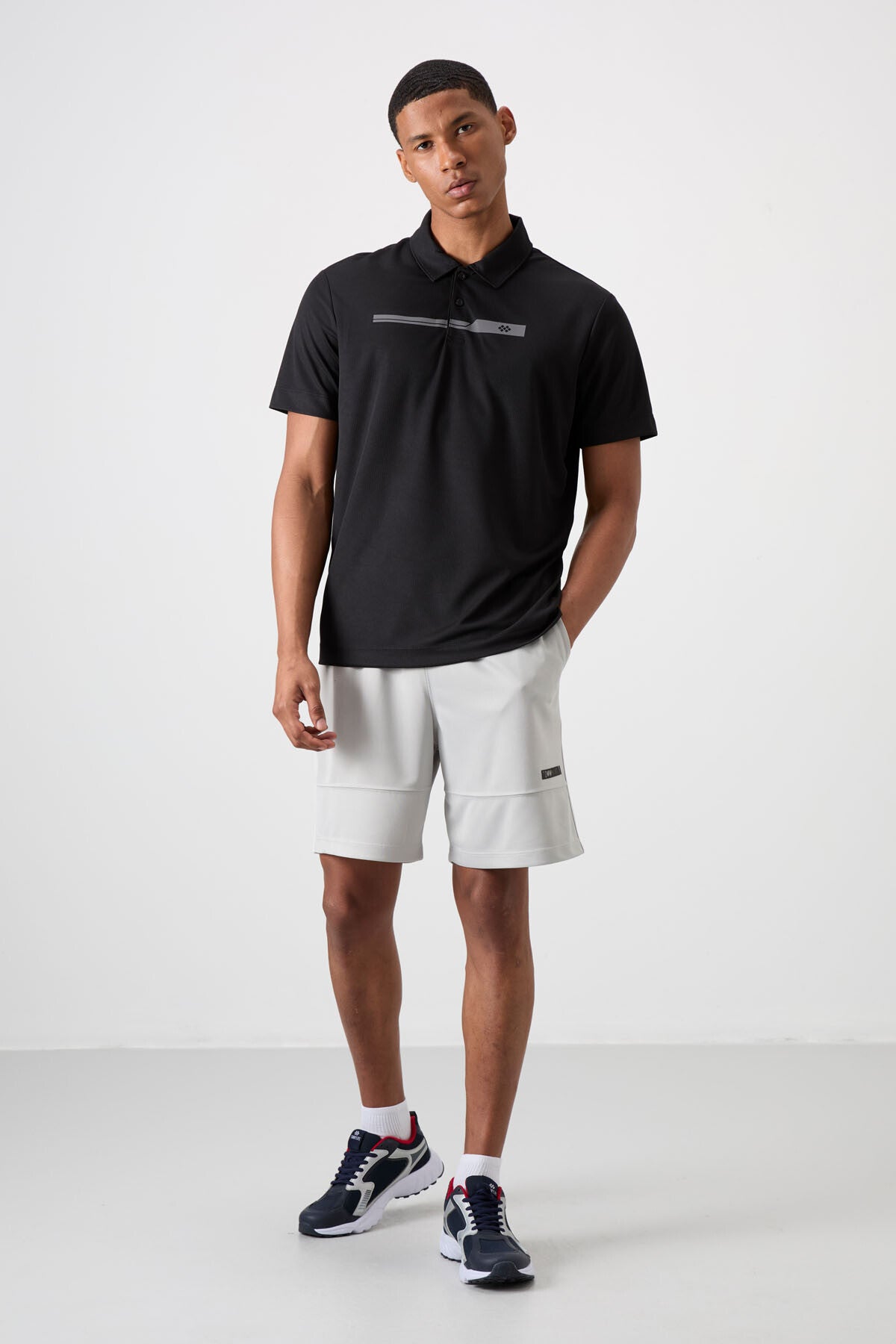 Black Polyester Breathable Textured Thin Flexible Standard Fit Polo Collar Men's Performance T-Shirt - 88393