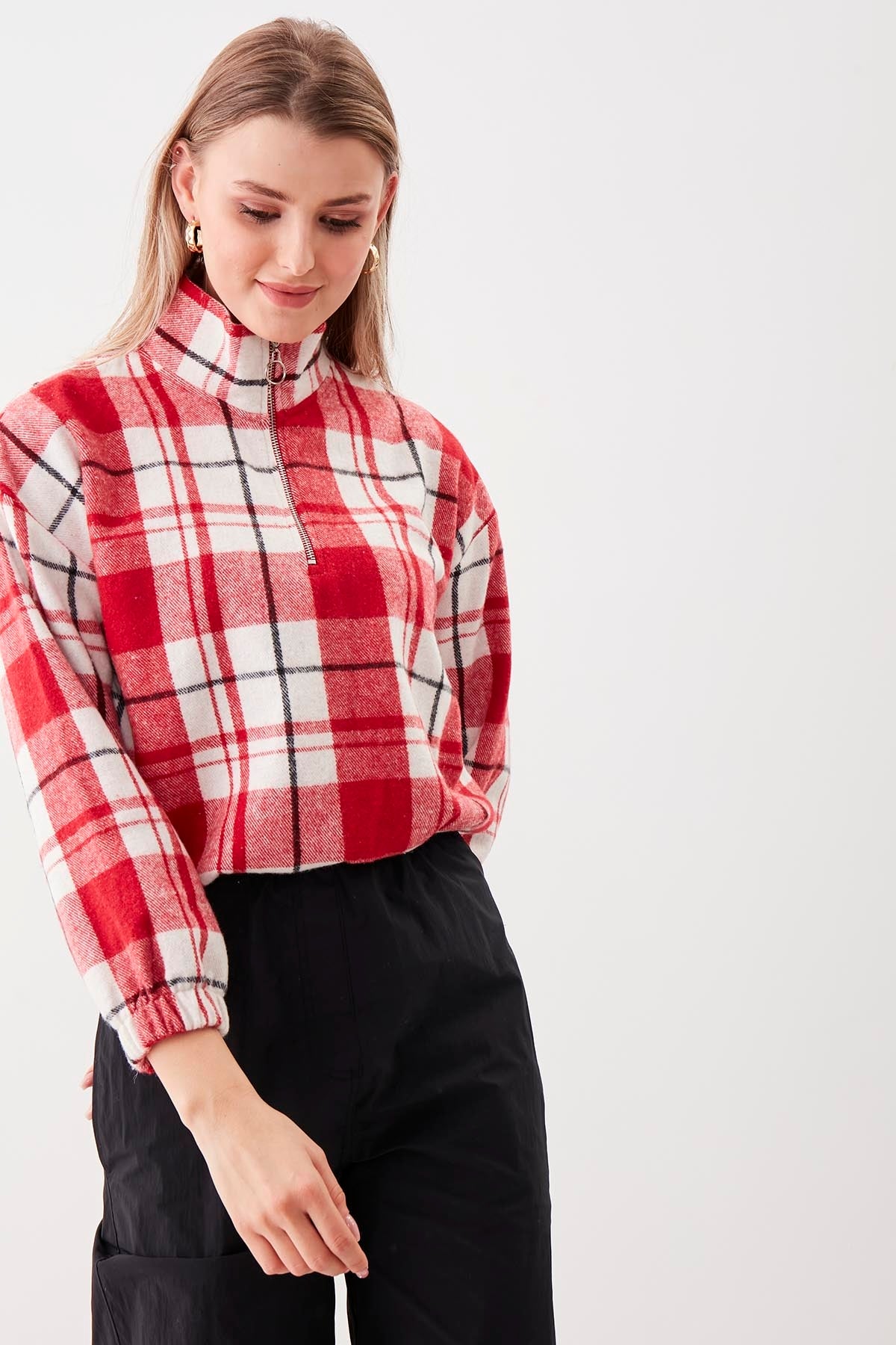 STEEP COLLAR PLAID DESEN SWEAT WITH ZIPPER
