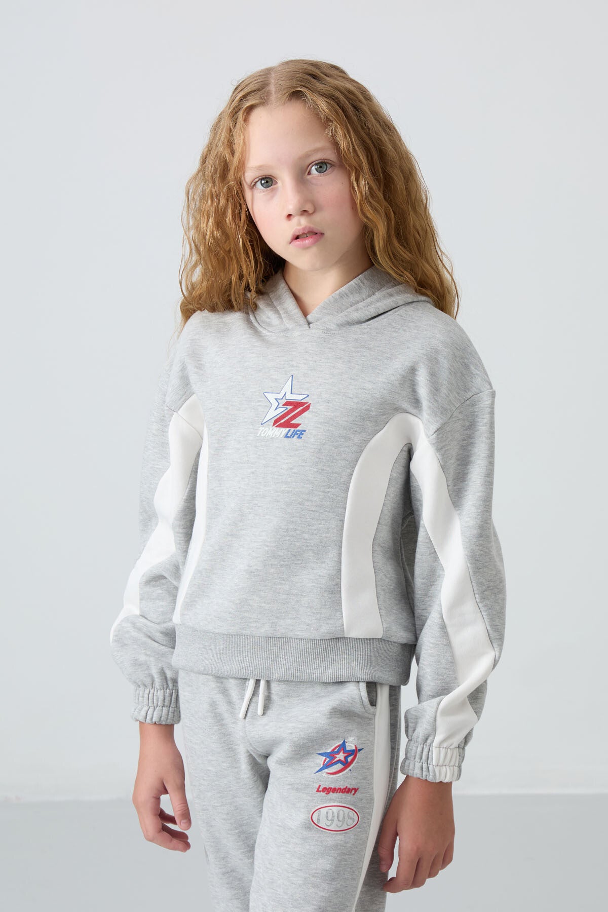 Grey Melange Cotton Fleece-Lined Soft Textured Standard Fit Printed Girls' Tracksuit Set - 75166