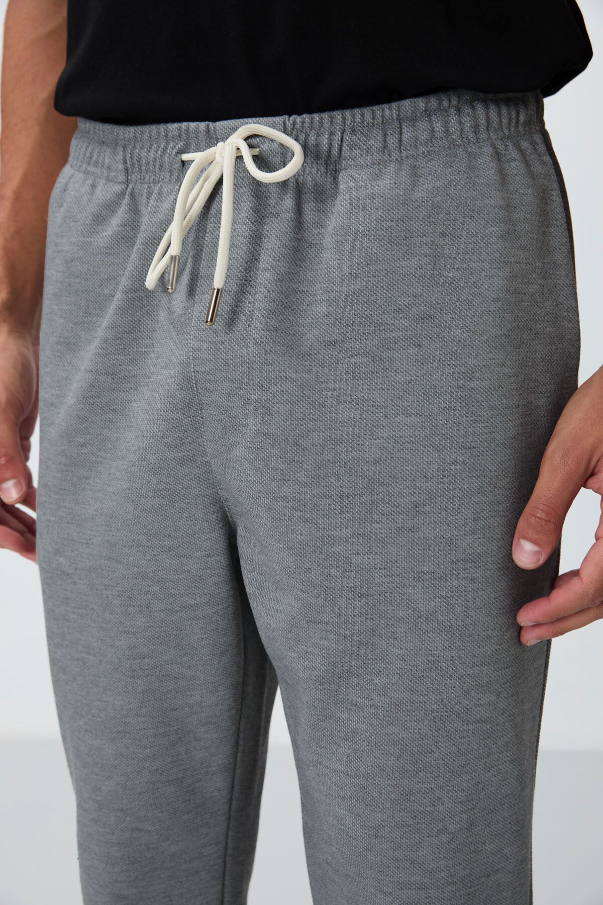 Grey Melange Textured Surface Standard Fit Men's Tracksuit Bottom - 82154