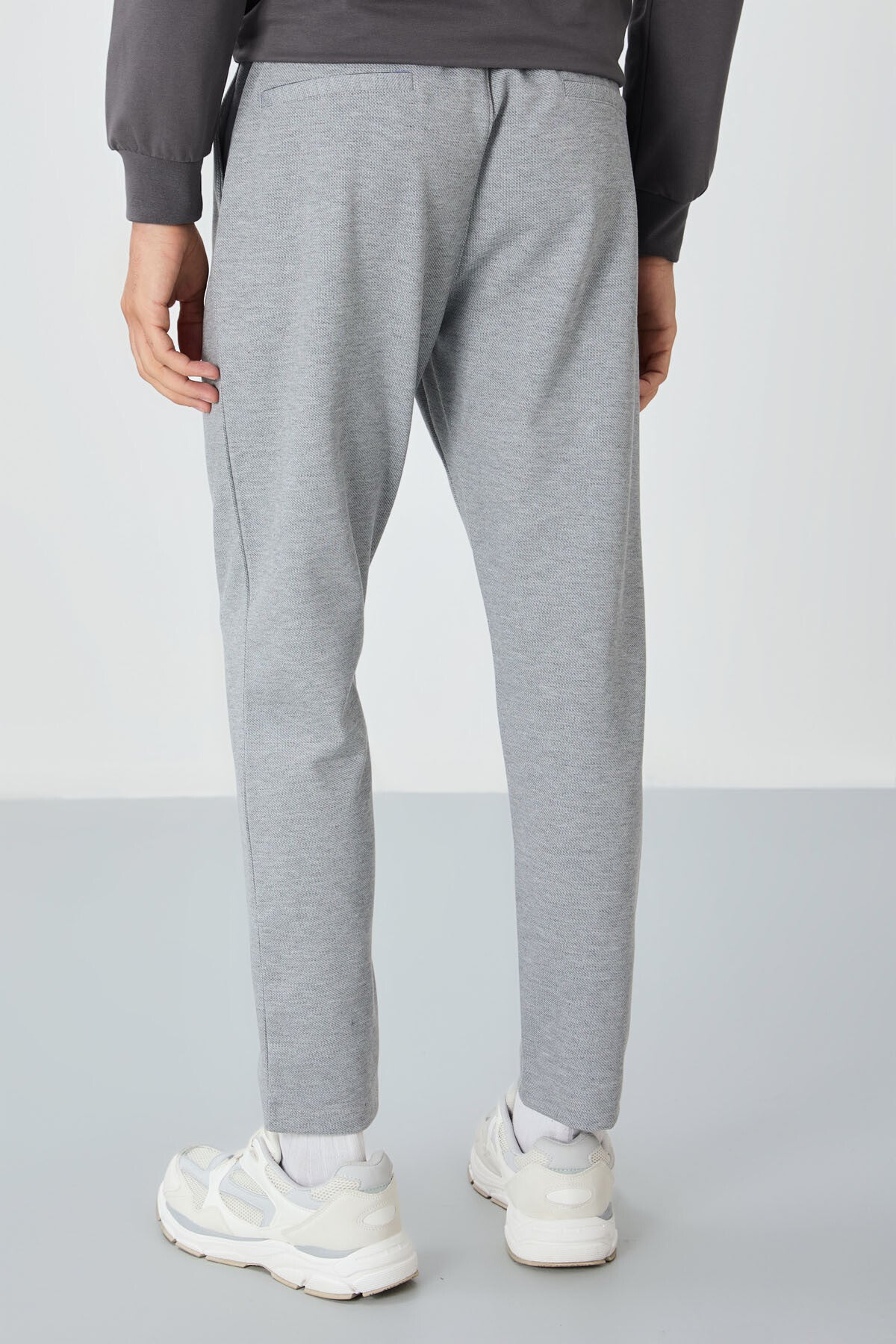 Grey Melange Textured Surface Standard Fit Men's Tracksuit Bottom - 82155
