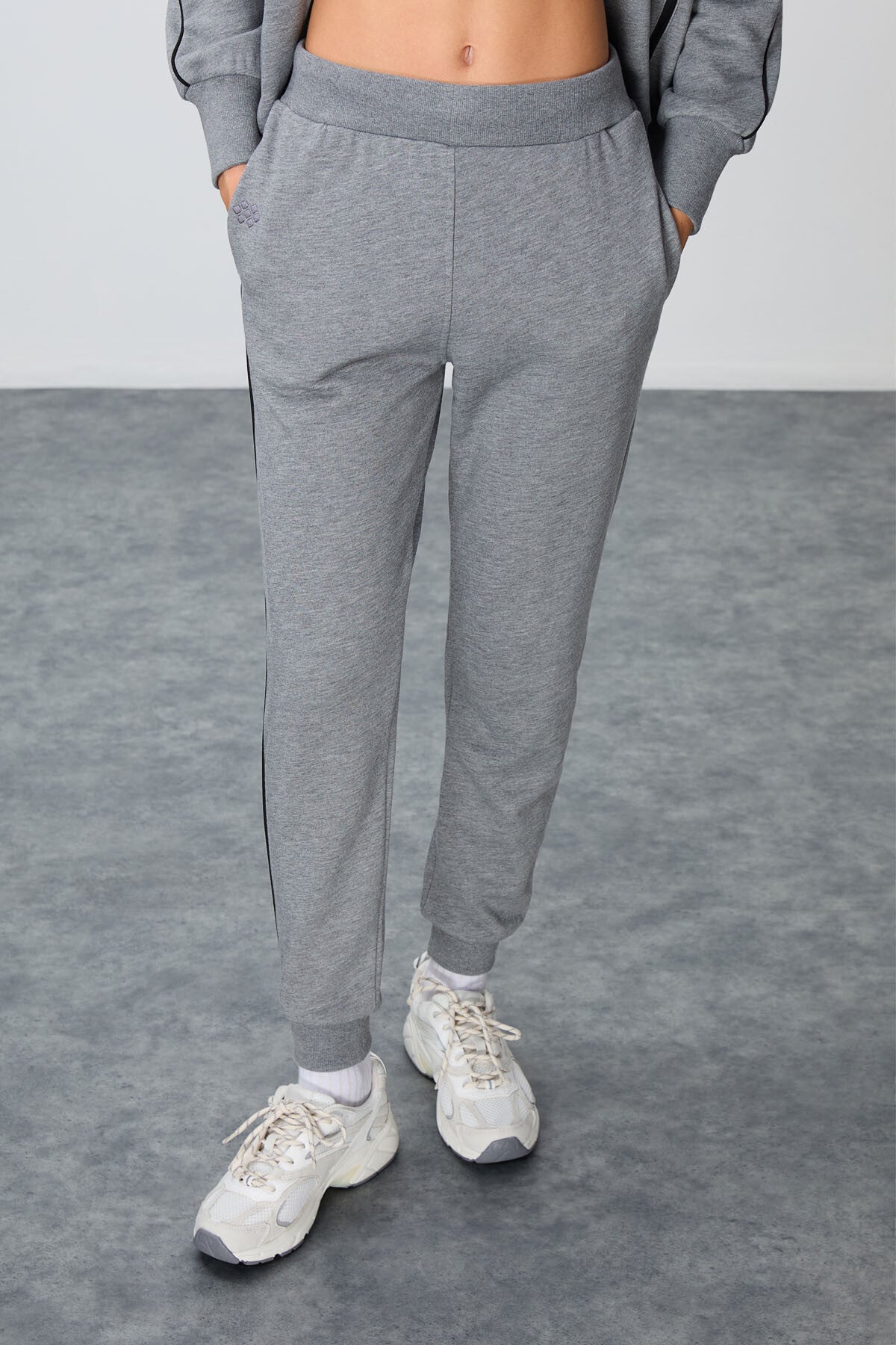 Grey Melange Compact Cotton Thick Smooth Textured Stand Collar Oversize Fit Women's Tracksuit Set - 95340