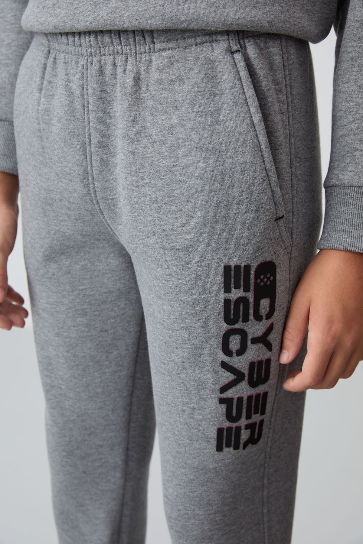 Grey Melange Cotton Thick Fleece-Lined Soft Textured Standard Fit Printed Boys' Tracksuit Set - 11233