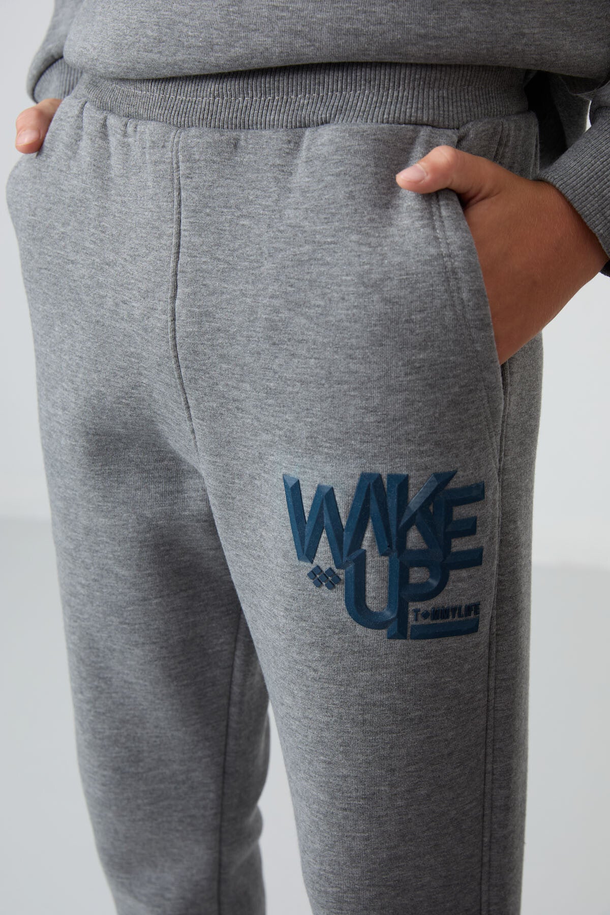 Grey Melange Cotton Thick Fleece-Lined Soft Textured Standard Fit Printed Boys' Tracksuit Set - 11253